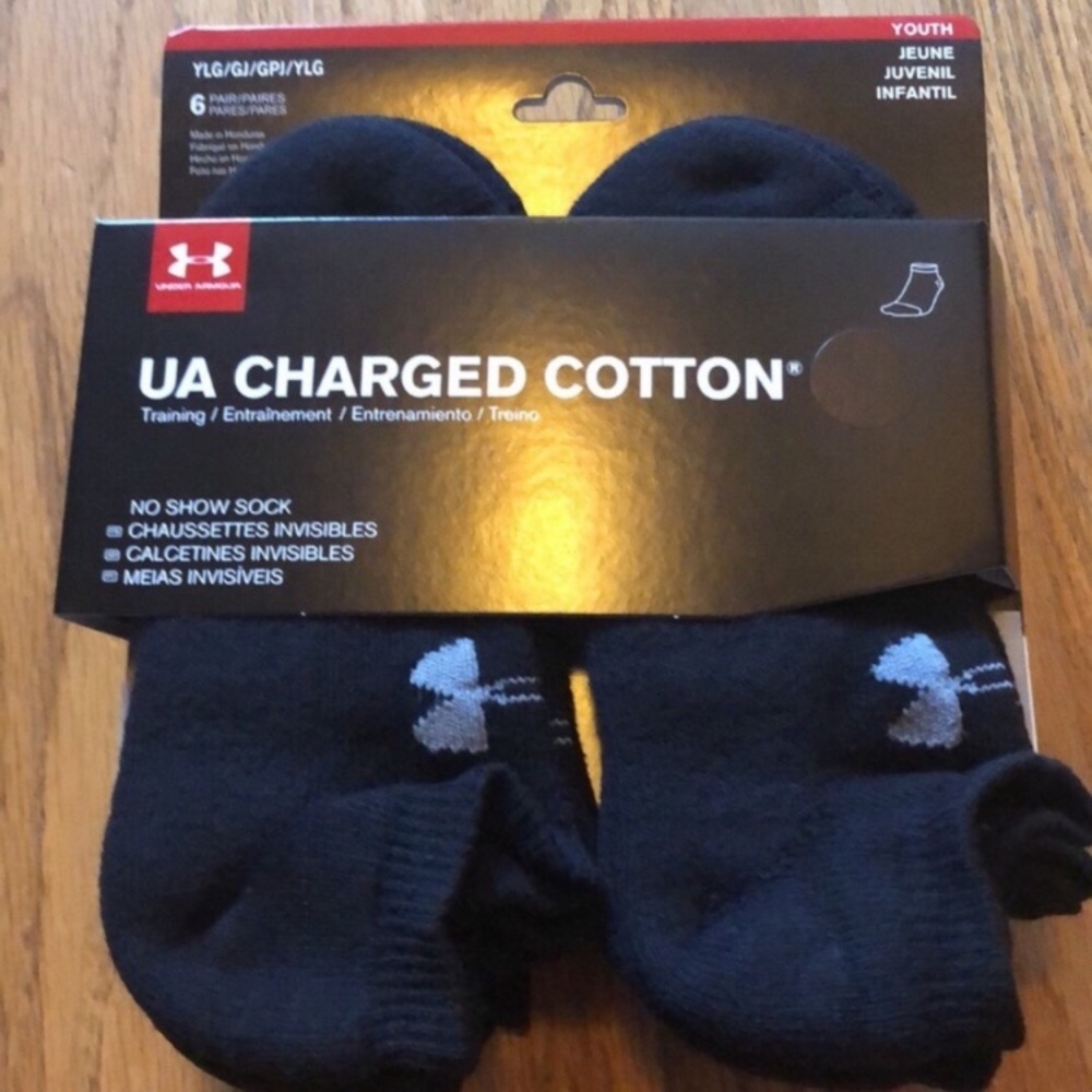 12 pairs of Youth large.  Brand new. Size 1-4